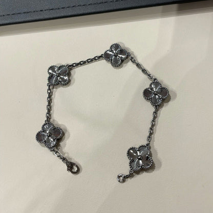 [✨Rose💎]CLOVER 5 MOTIF BLACK BRACELET