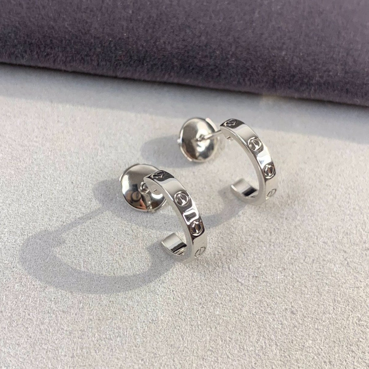 [✨Rose💎]LOVE EARRINGS 2.65MM SILVER
