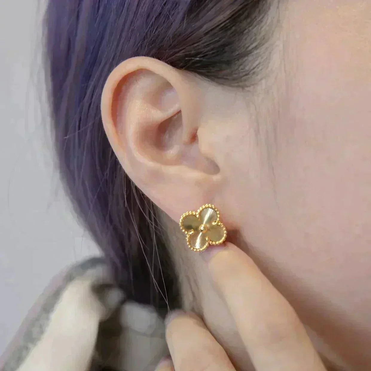 [✨Rose💎]CLOVER MEDIUM 1 MOTIFS LASER EARRINGS