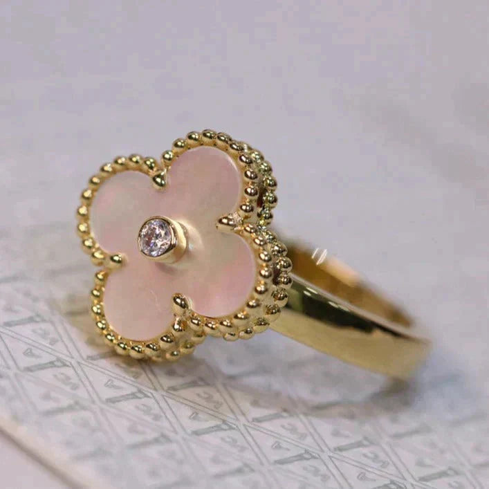 [✨Rose💎]CLOVER PINK MOP RING GOLD DIAMOND