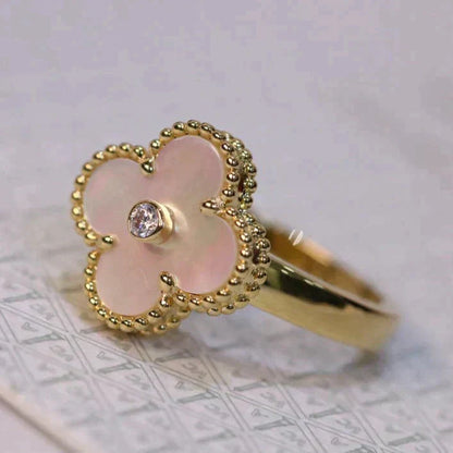 [✨Rose💎]CLOVER PINK MOP RING GOLD DIAMOND
