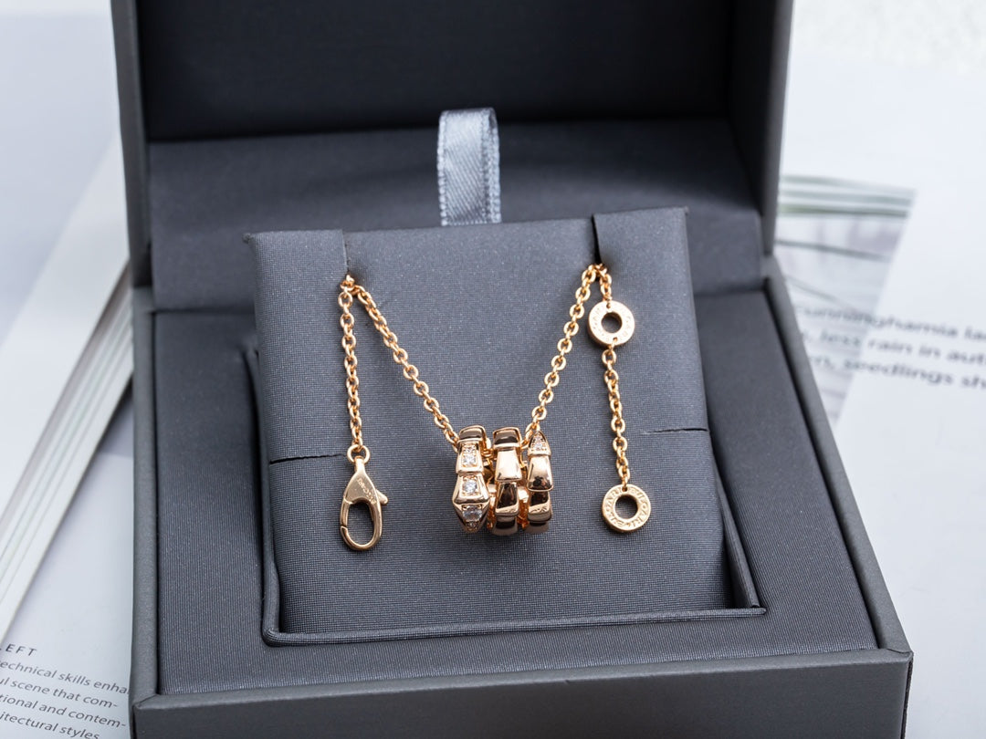 [✨Rose💎]SERPENTI PINK GOLD NECKLACE DIAMOND
