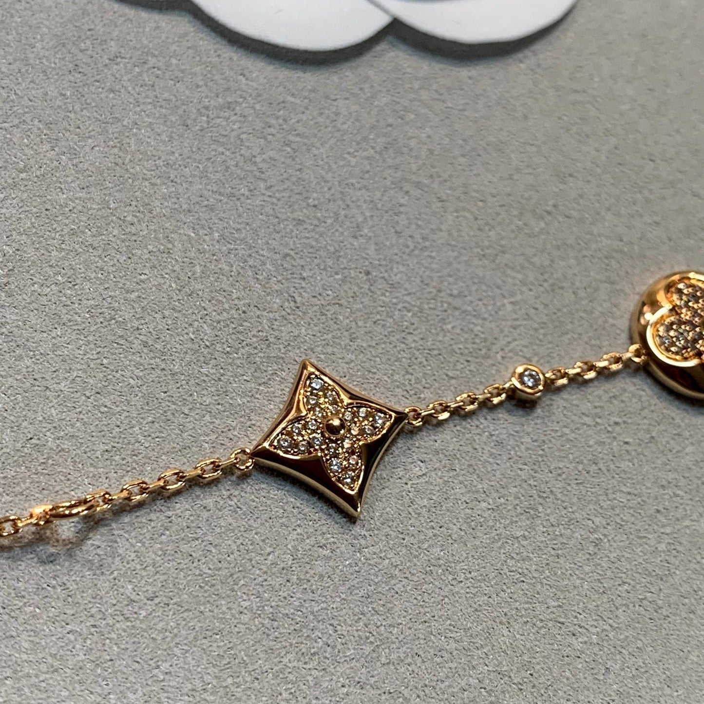 [✨Rose💎]✨Rose💎 AND SUN 4 MOTIFS GOLD DIAMONDS BRACELET