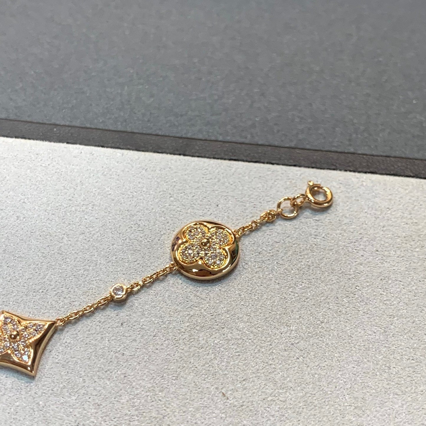 [✨Rose💎]✨Rose💎 AND SUN 4 MOTIFS GOLD DIAMONDS BRACELET
