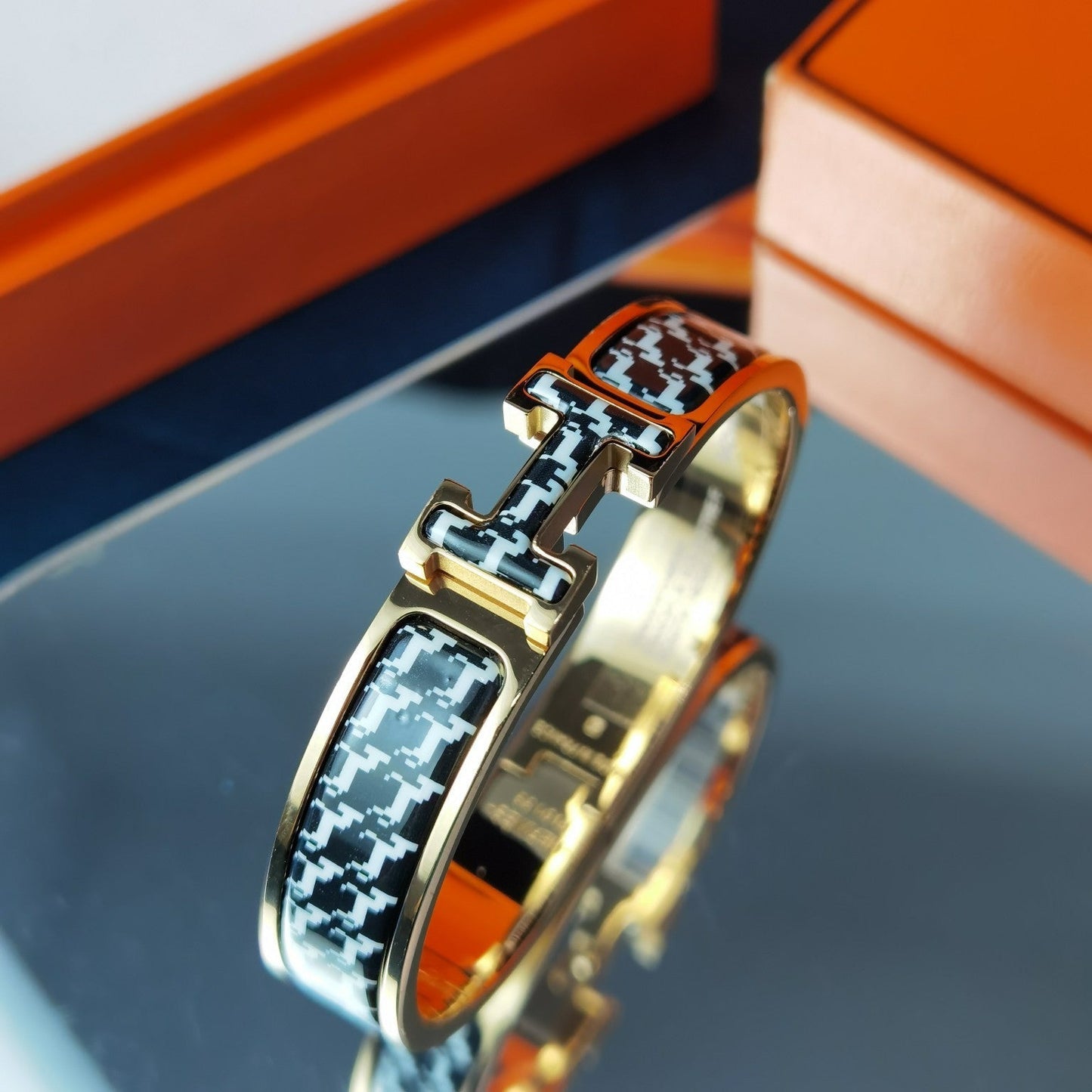 [✨Rose💎]H HORSE BRACELET 12MM