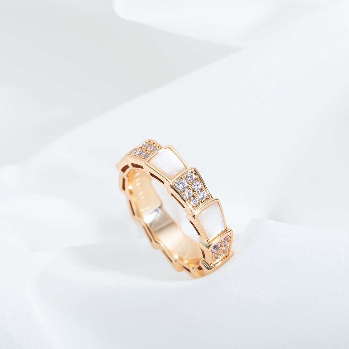 [✨Rose💎]SERPENTI RING PINK GOLD MOP DIAMOND PAVED 4MM