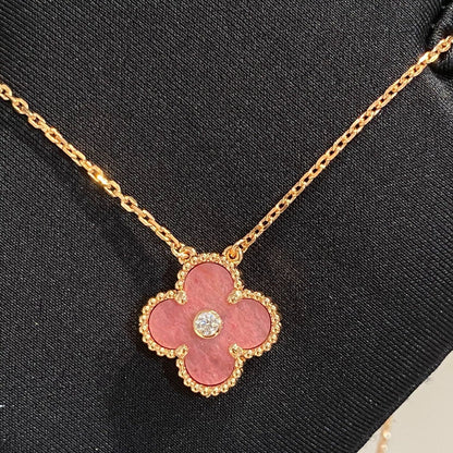 [✨Rose💎]CLOVER 15MM DIAMOND RHODONITE NECKLACE