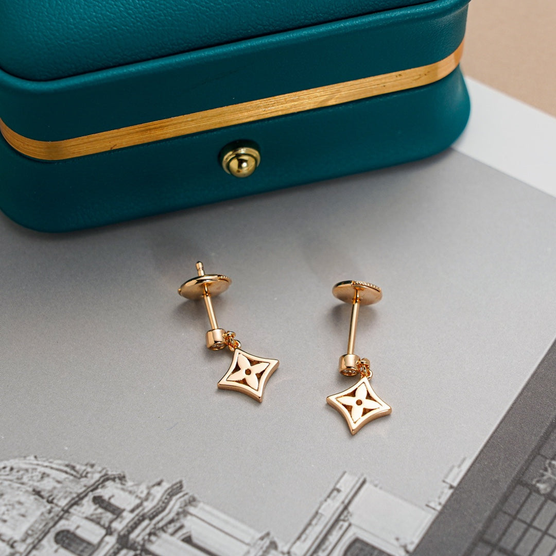 [✨Rose💎]STAR EARRINGS GOLD