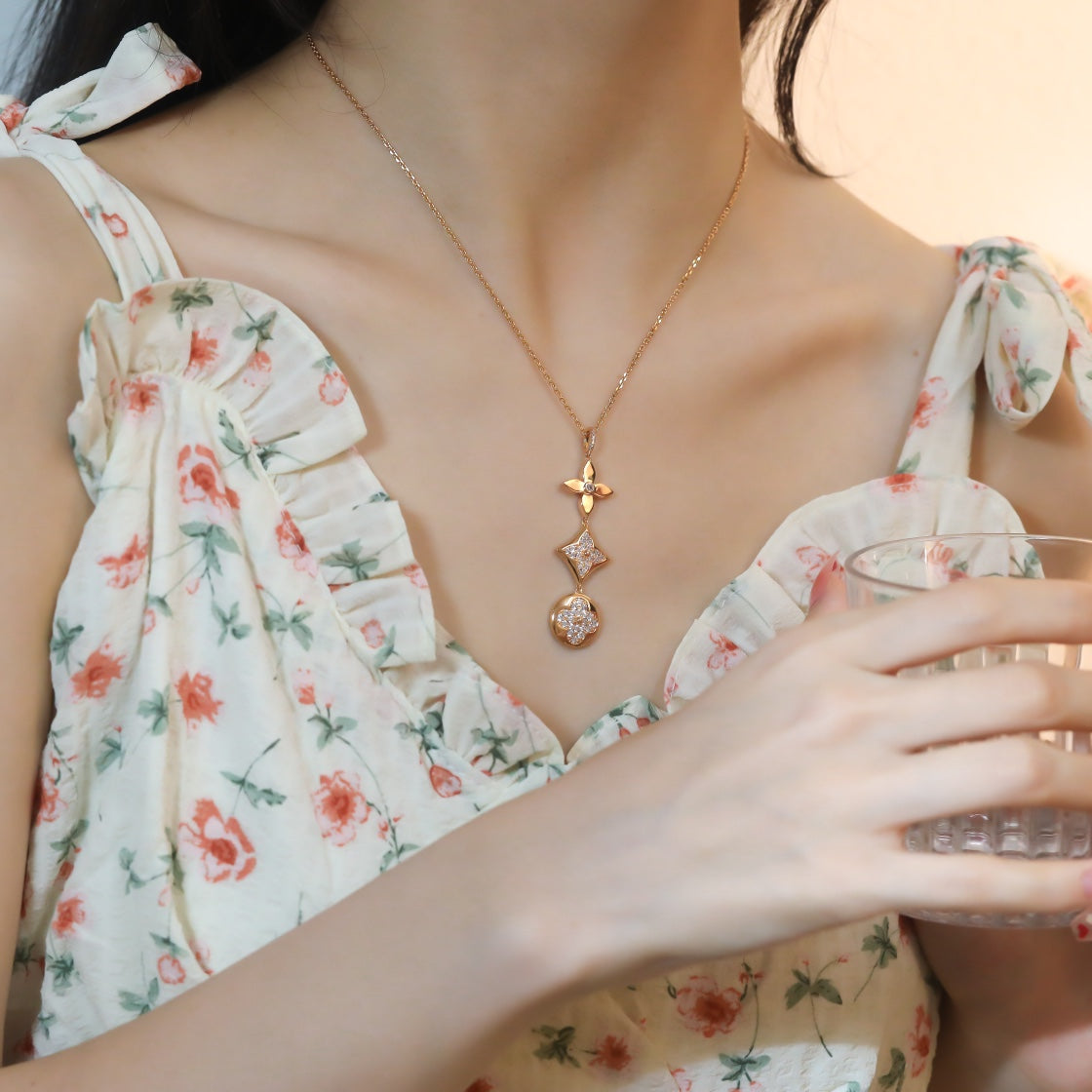 [✨Rose💎]✨Rose💎 AND SUN DIAMOND PINK GOLD NECKLACE