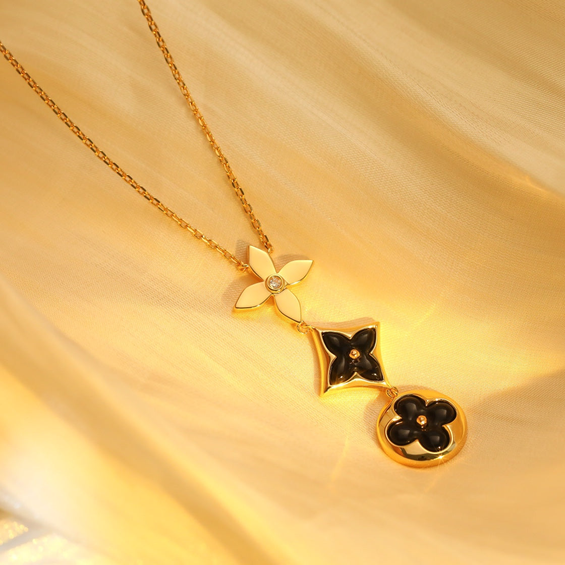 [✨Rose💎]✨Rose💎 AND SUN ONYX PINK GOLD NECKLACE