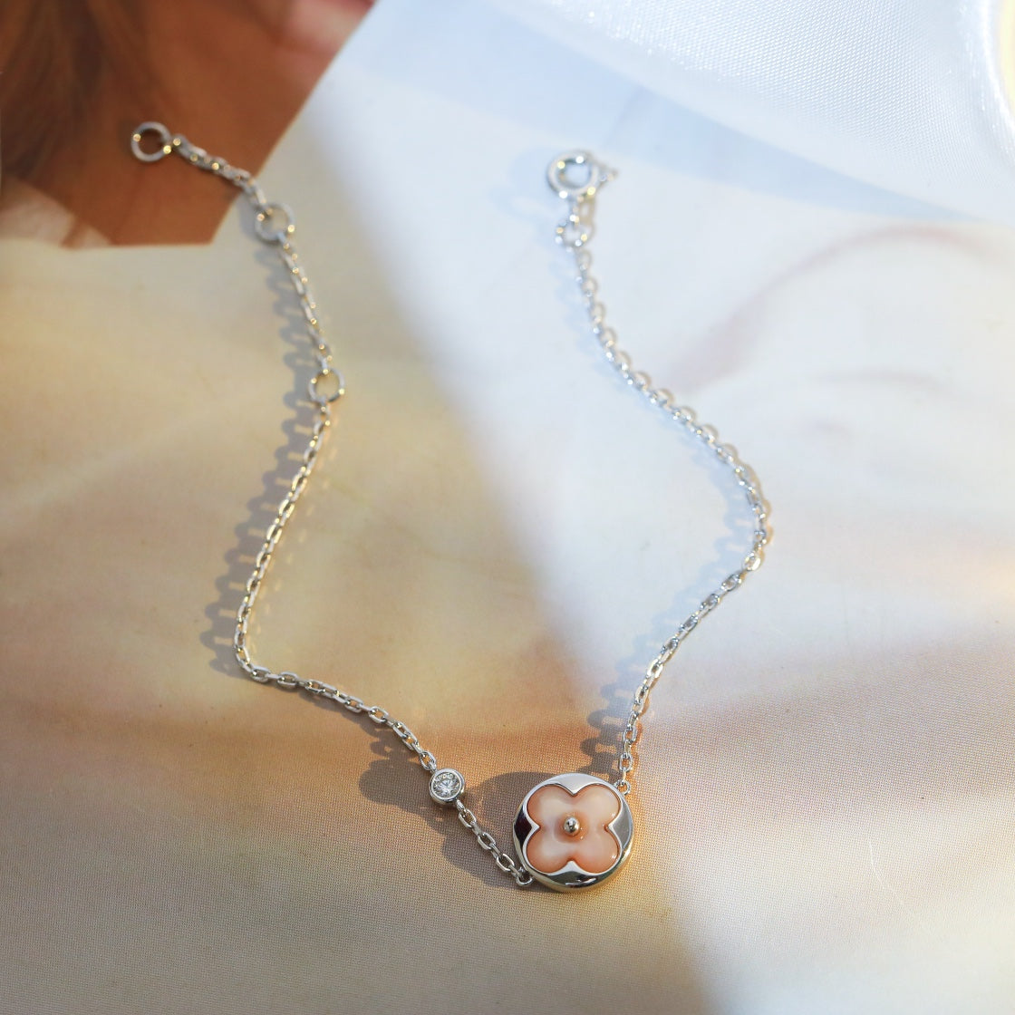 [✨Rose💎]SUN MOTIF PINK MOP SILVER BRACELET