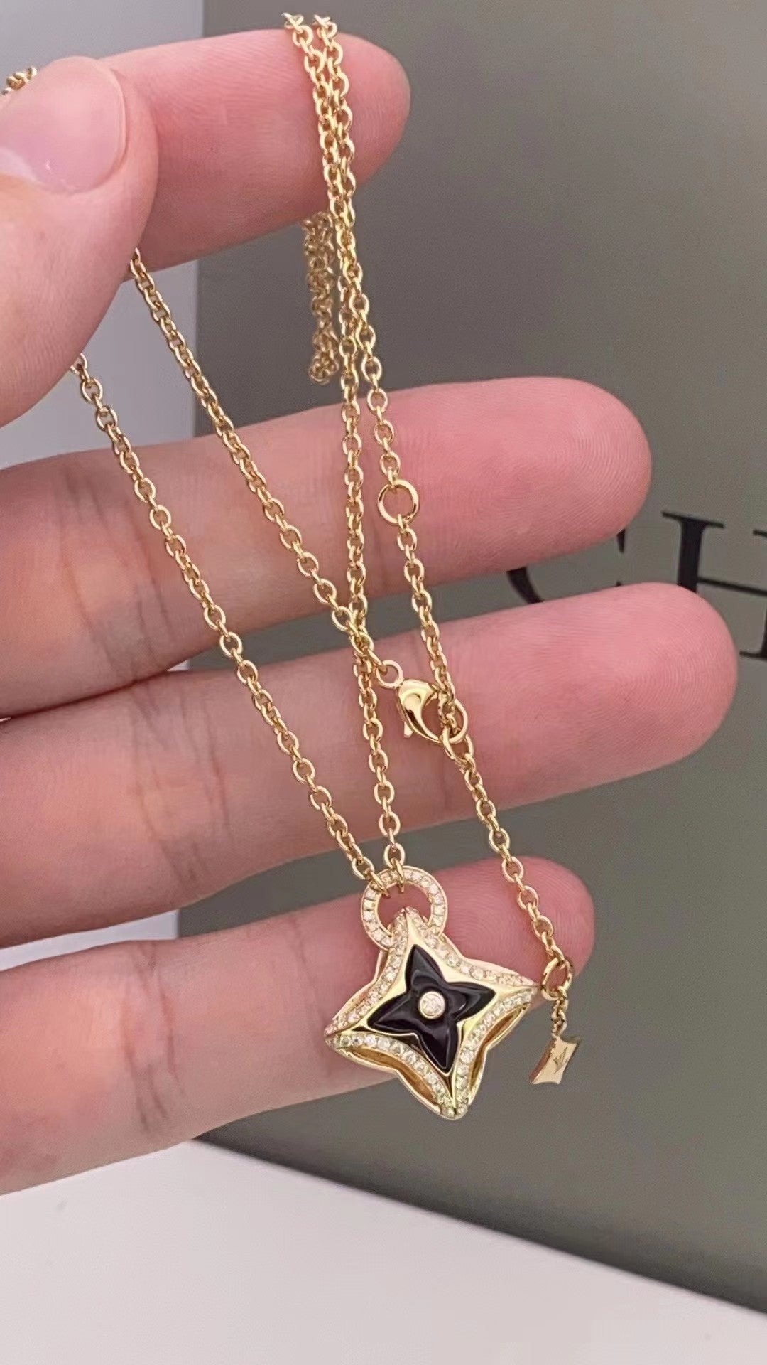 [✨Rose💎]✨Rose💎 PEDANT PINK GOLD DIAMOND NECKLACE