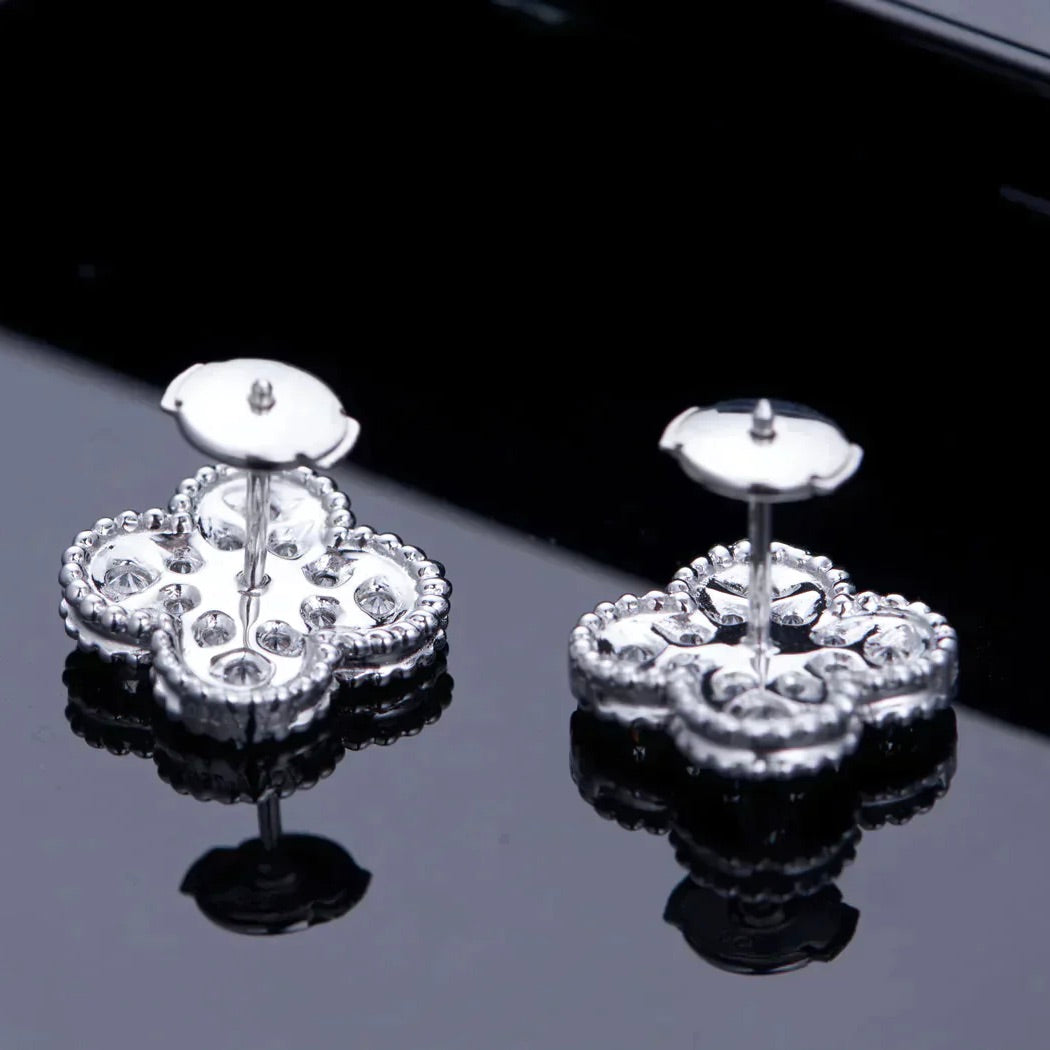 [✨Rose💎]CLOVER 1 MOTIFS DIAMOND STUD EARRINGS SILVER