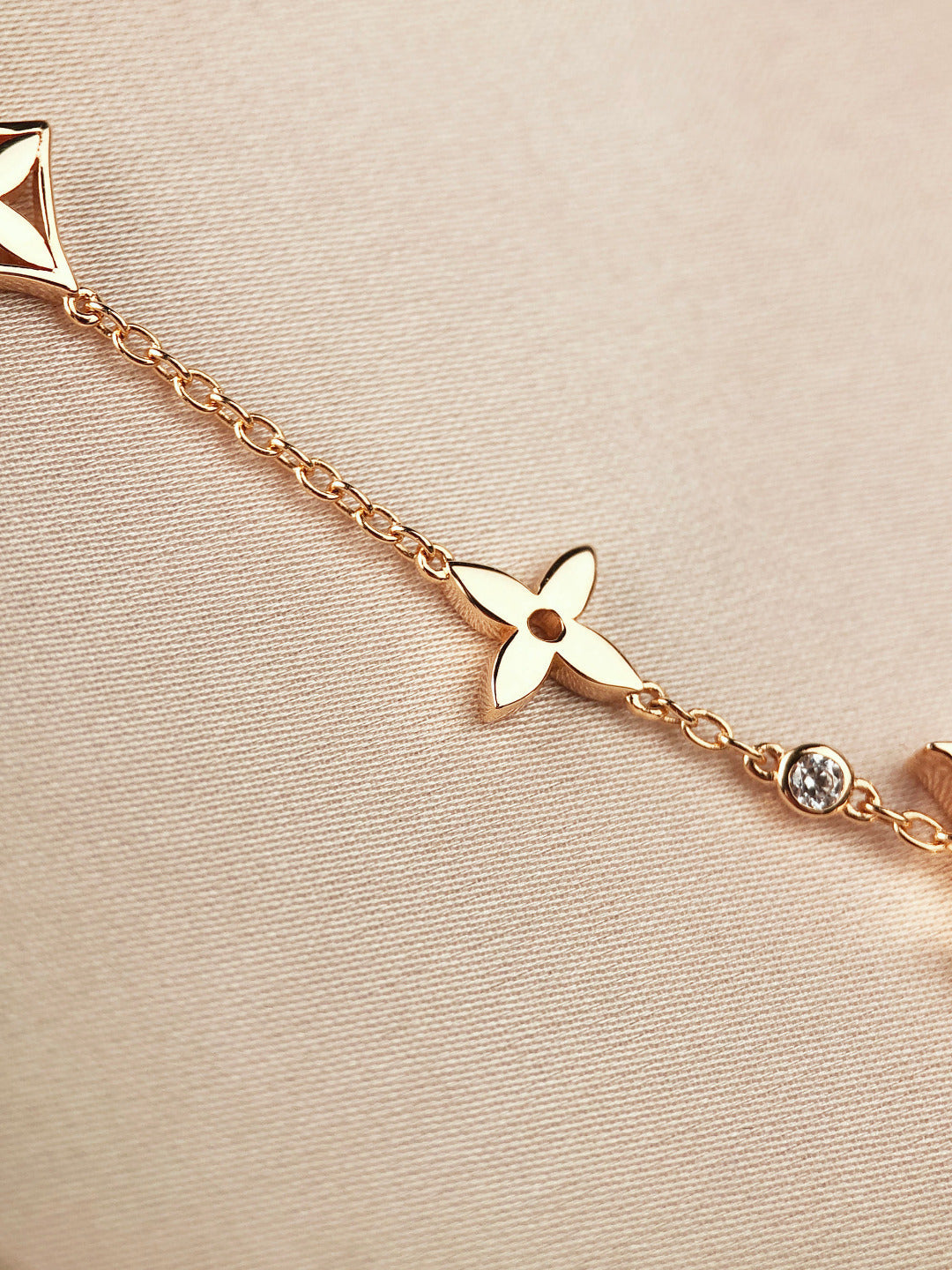 [✨Rose💎]STAR AND SUN 7 MOTIFS GOLD BRACELET