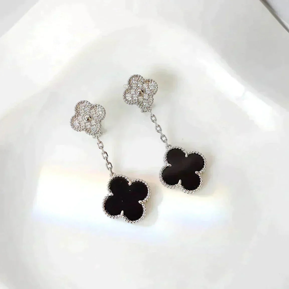 [✨Rose💎]CLOVER 2 MOTIFS  DIAMOND ONYX EARRINGS SILVER