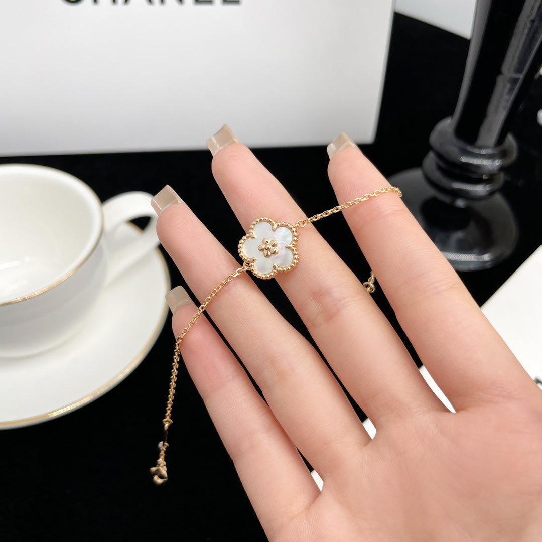 [✨Rose💎]LUCKY SPRING ROSE GOLD MOP BRACELET