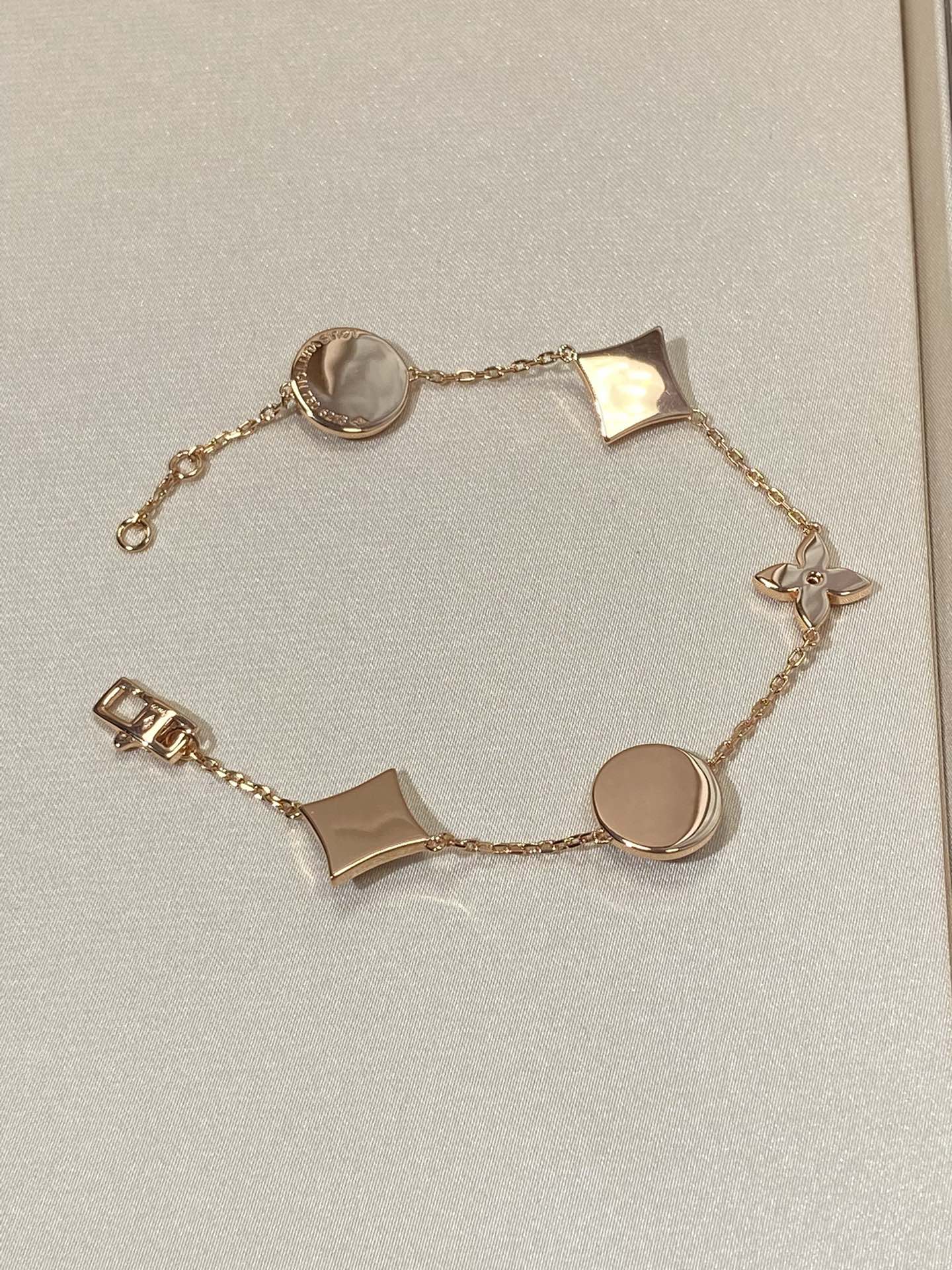 [✨Rose💎]✨Rose💎 AND SUN 5 MOTIF MOP PINK GOLD BRACELET