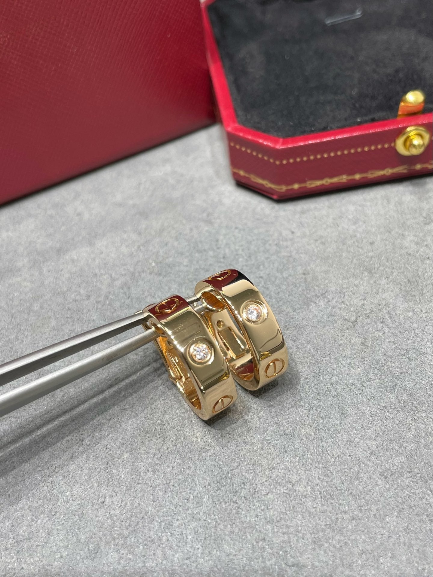 [✨Rose💎]LOVE 5.5MM 1 DIAMOND EARRINGS