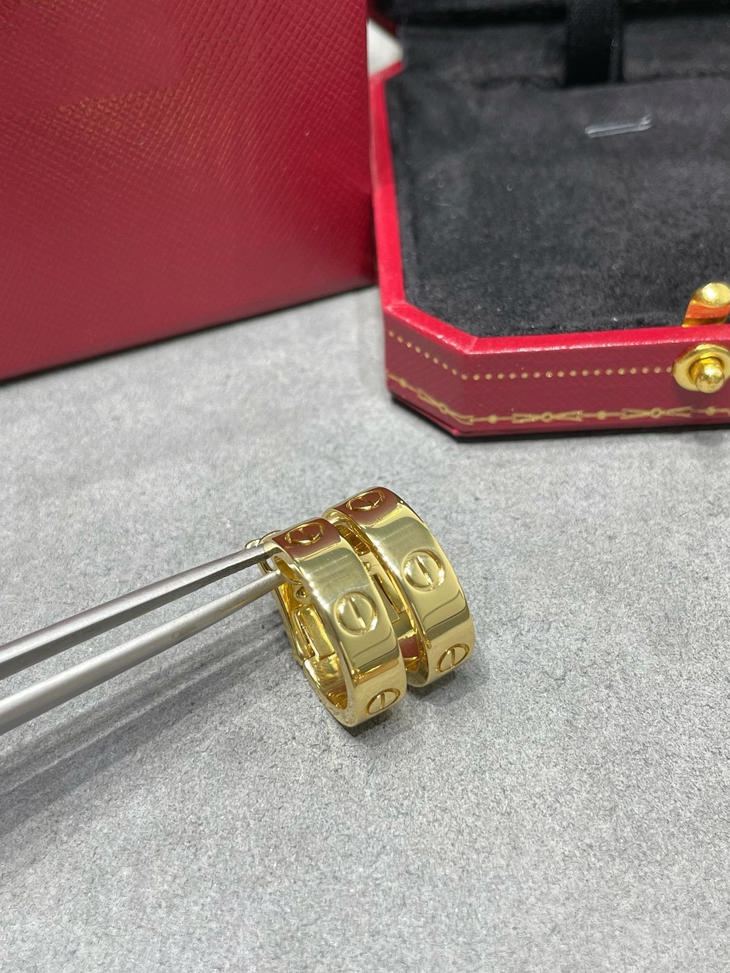 [✨Rose💎]LOVE 5.5MM EARRINGS