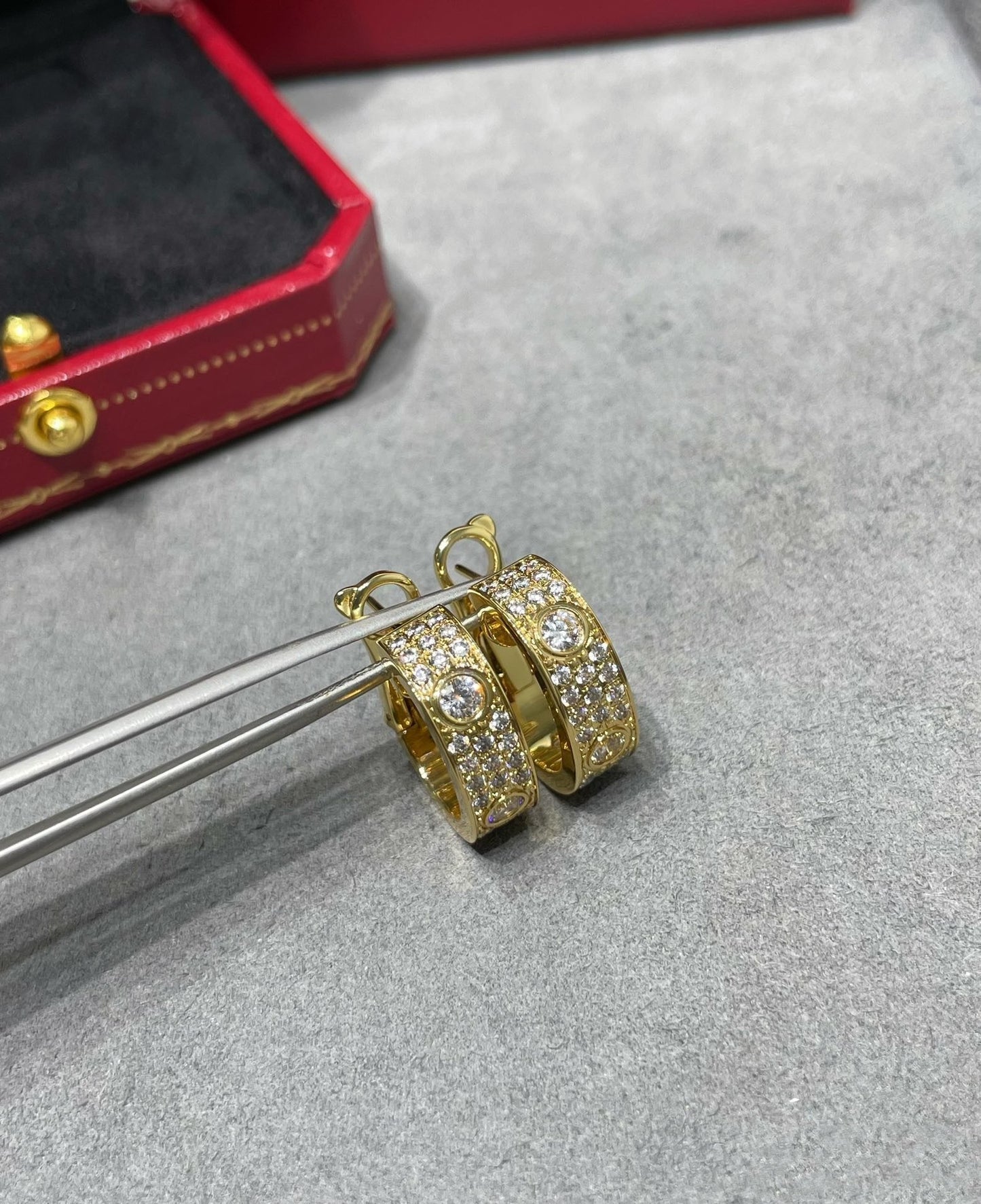 [✨Rose💎]LOVE 5.5MM DIAMOND PAVED EARRINGS