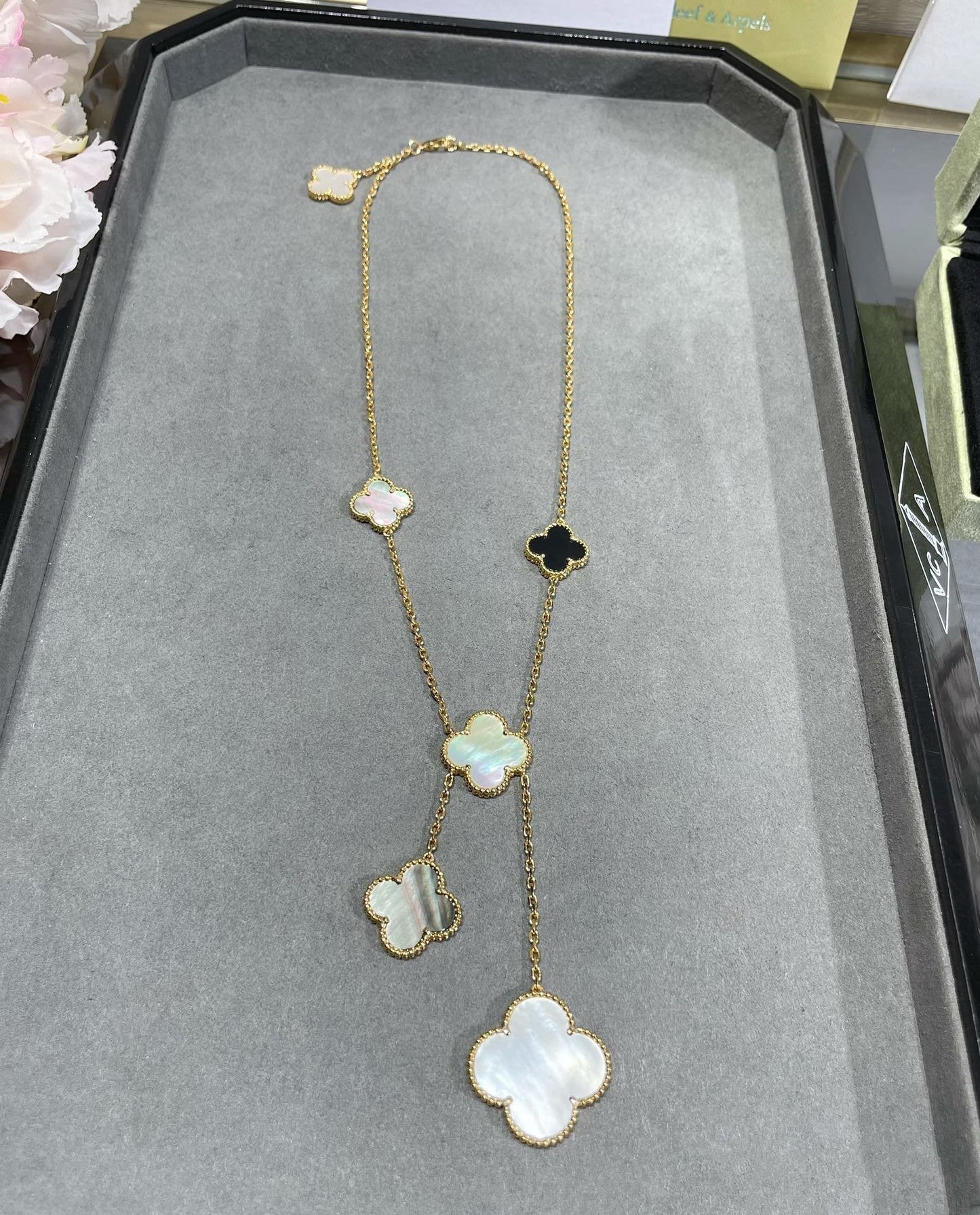 [✨Rose💎]CLOVER 6 MOTIF MOP ONYX GOLD NECKLACE