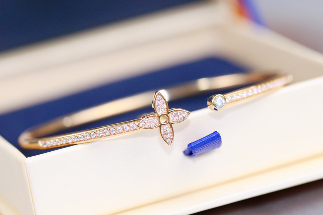 [✨Rose💎]IDYLLE PINK GOLD OPEN BRACELET DIAMOND PAVED