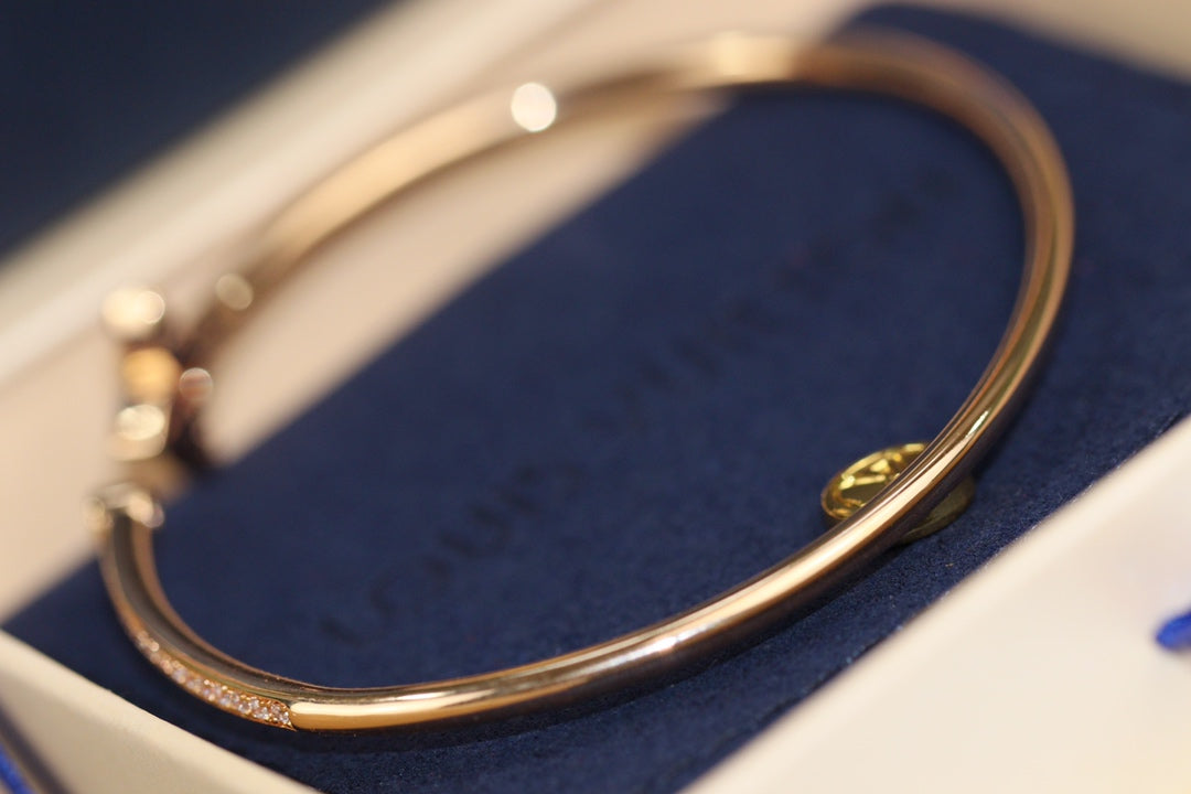 [✨Rose💎]IDYLLE PINK GOLD OPEN BRACELET DIAMOND PAVED