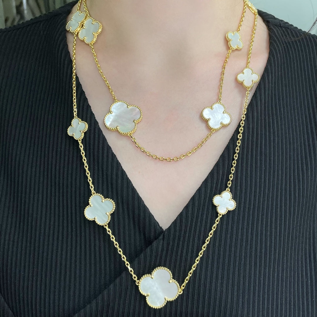 [✨Rose💎]CLOVER 16 MOTIF WHITE MOP GOLD NECKLACE