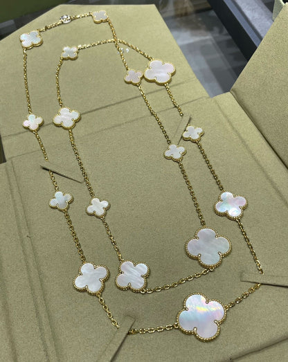 [✨Rose💎]CLOVER 16 MOTIF WHITE MOP GOLD NECKLACE
