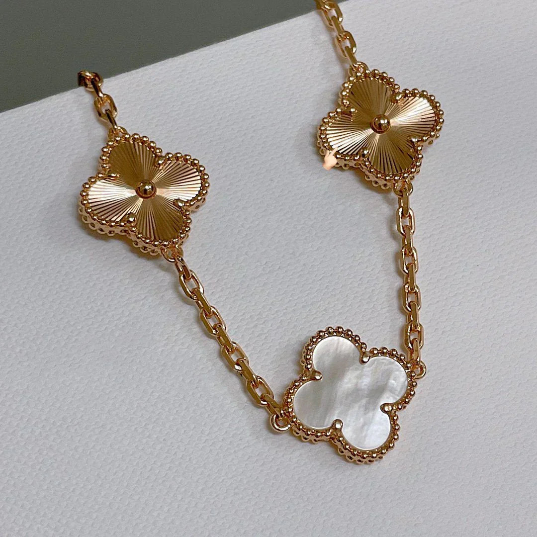 [✨Rose💎]CLOVER WHITE PEARL MOP 5 MOTIF BRACELET COLLECTION