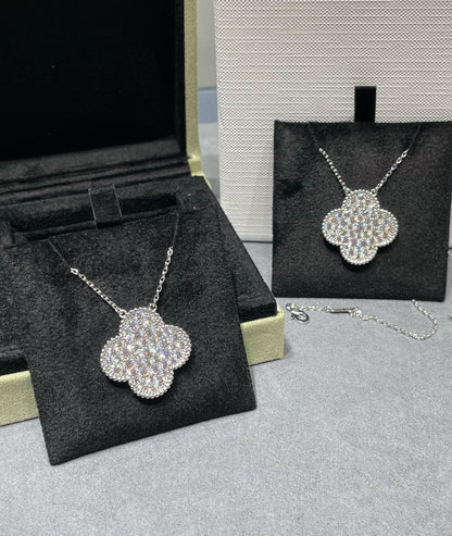 [✨Rose💎]CLOVER 25MM LARGE PENDANT DIAMOND PAVED SILVER NECKLACE