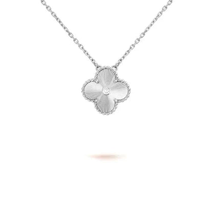 [✨Rose💎]CLOVER  15MM DIAMOND LASER NECKLACE SILVER