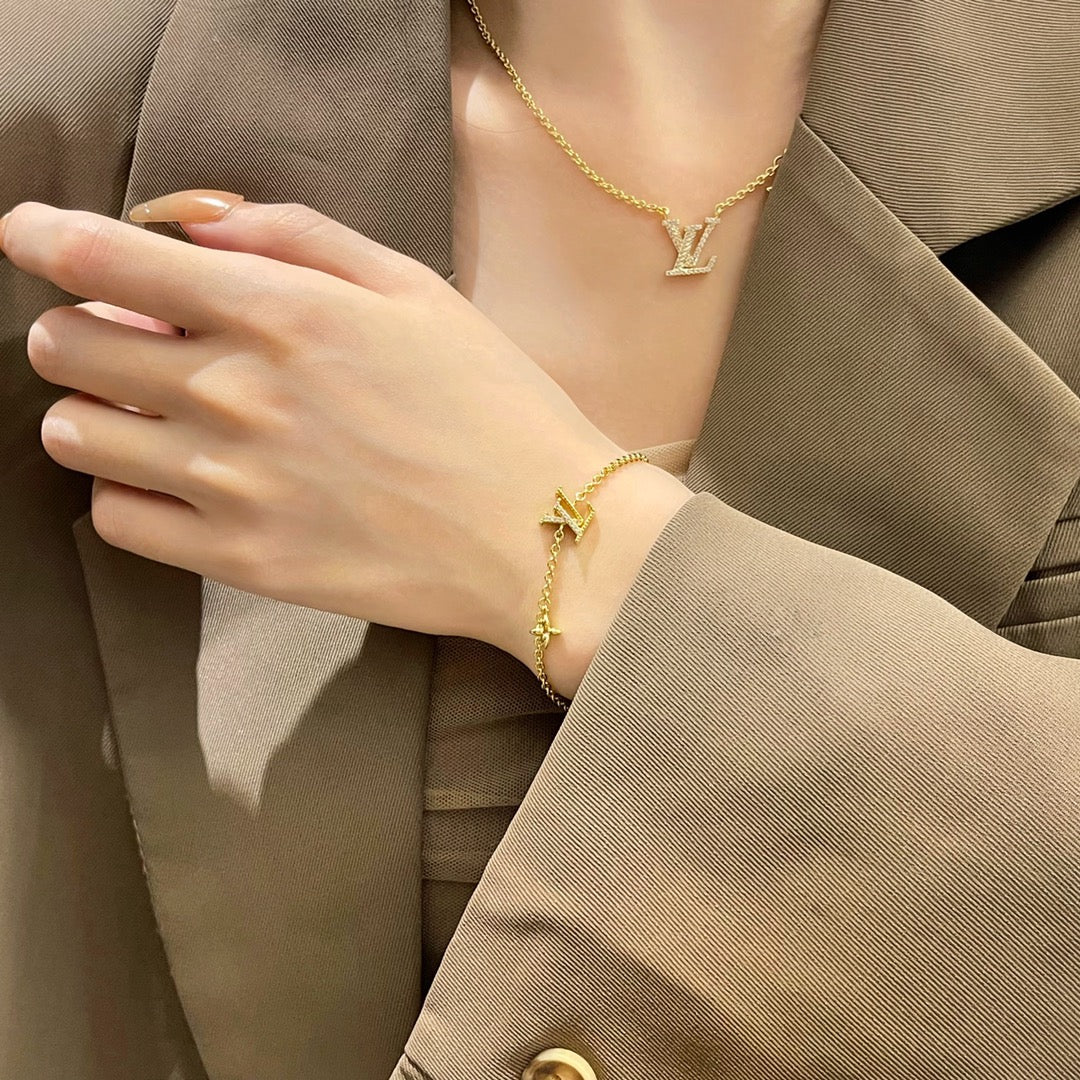 [✨Rose💎]LOGO ✨Rose💎 MOTIF GOLD BRACELET