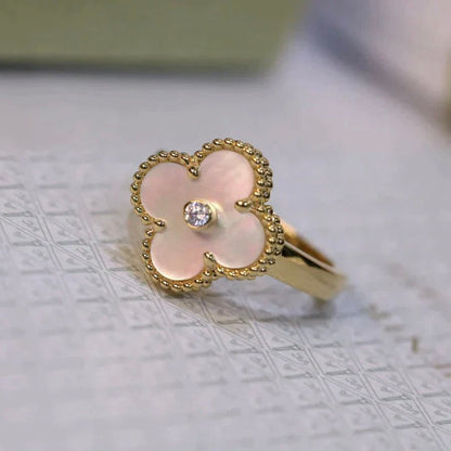 [✨Rose💎]CLOVER PINK MOP RING GOLD DIAMOND