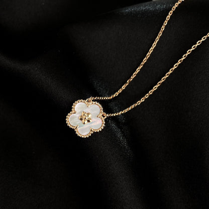 [✨Rose💎]LUCKY  WHITE MOP  PLUM BLOSSOM NECKLACE