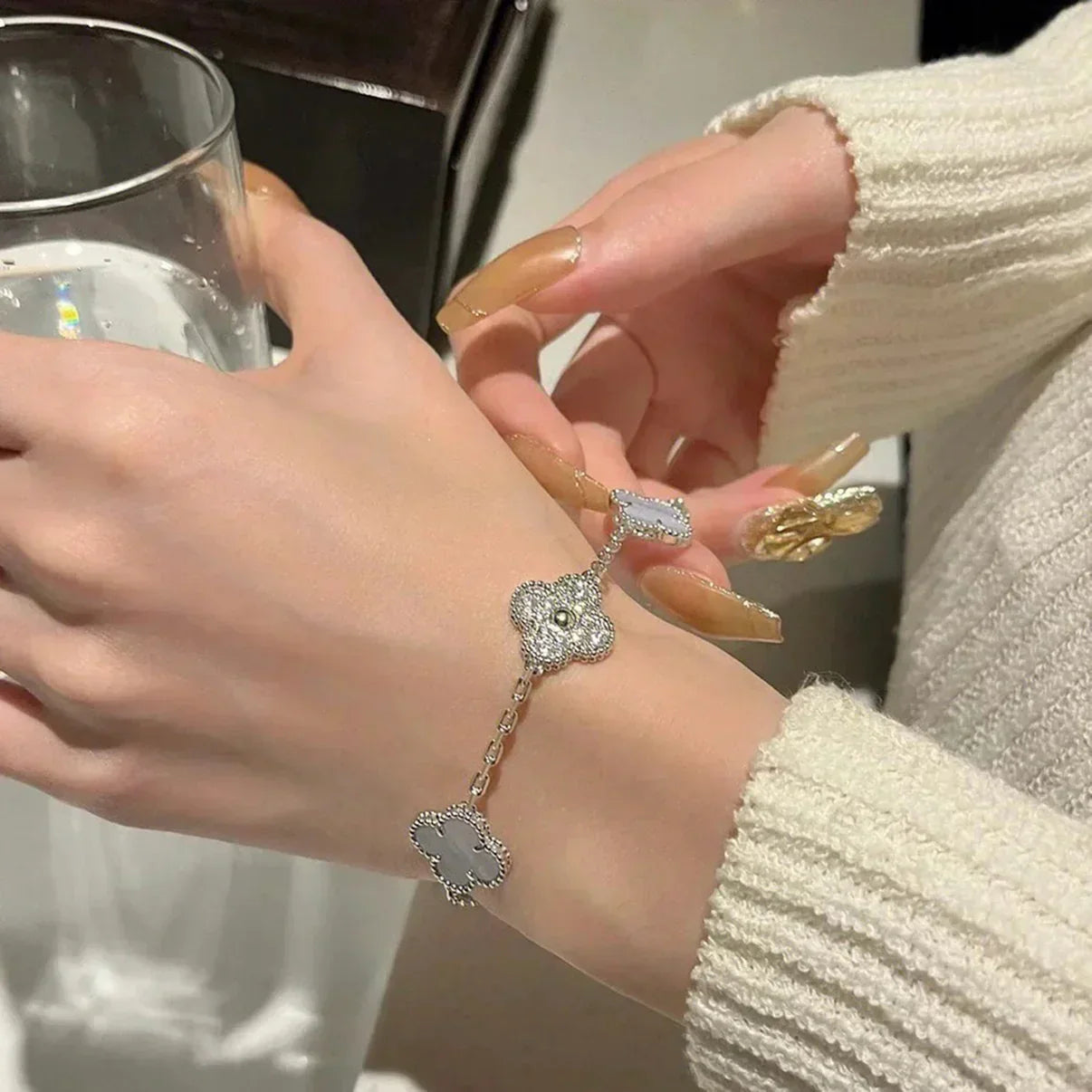 [✨Rose💎] CLOVER 5 MOTIF PURPLE CHALCEDONY BRACELET COLLECTION