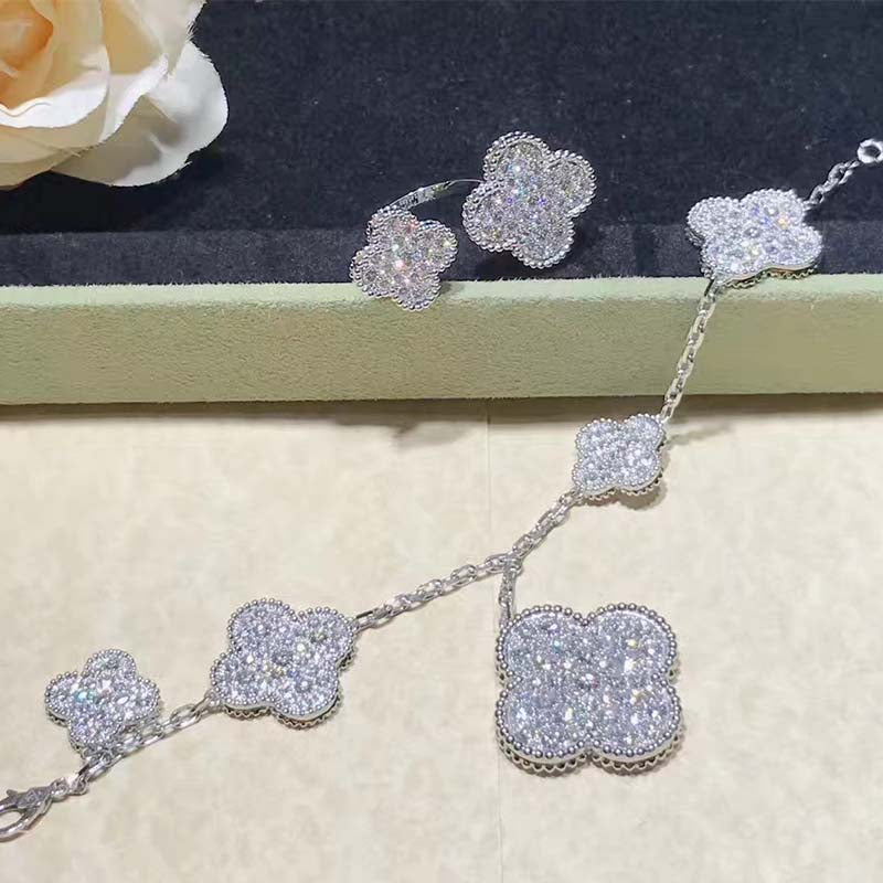 [✨Rose💎]CLOVER 6 MOTIFS SILVER DIAMOND BRACELET