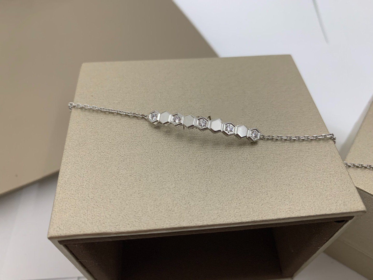 [✨Rose💎]BEE LOVE BRACELET DIAMOND
