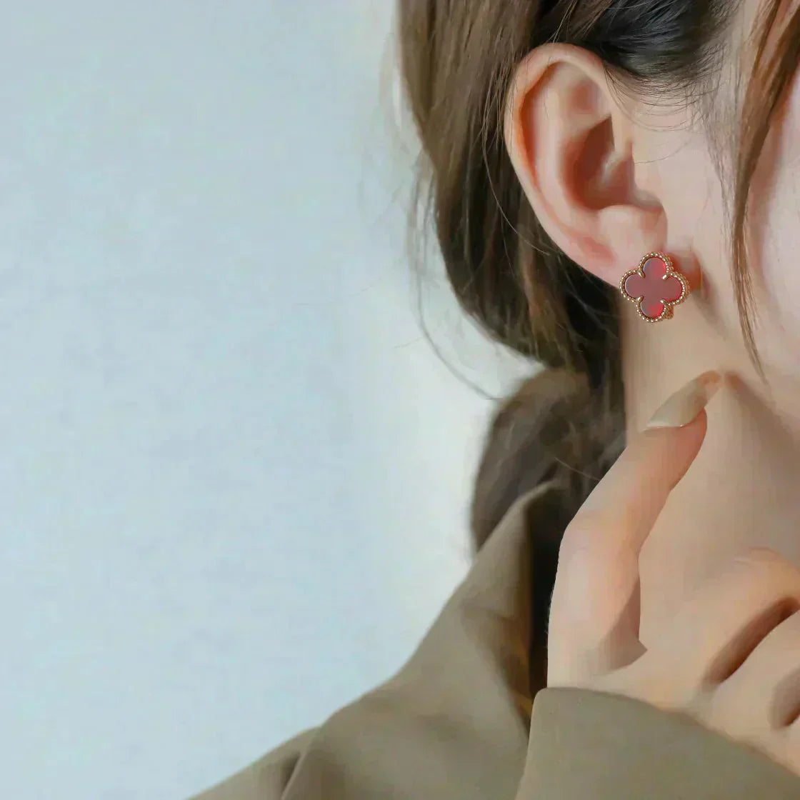 [✨Rose💎]CLOVER MEDIUM 1 MOTIFS CARNELIAN  EARRINGS