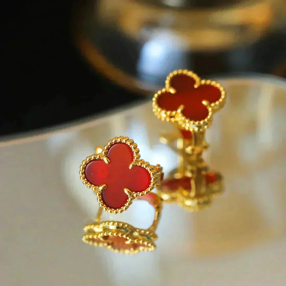 [✨Rose💎]CLOVER MEDIUM 1 MOTIFS CARNELIAN  EARRINGS