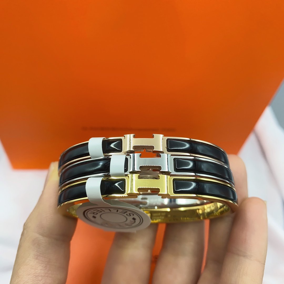 [✨Rose💎]CLASSIC HM CLIC BLACK 8MM ENAMEL BRACELET