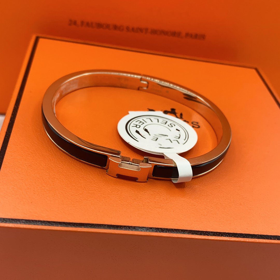 [✨Rose💎]CLASSIC HM CLIC BLACK 8MM ENAMEL BRACELET