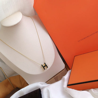 [✨Rose💎]HM CLIC BLACK ENAMEL GOLD NECKLACE