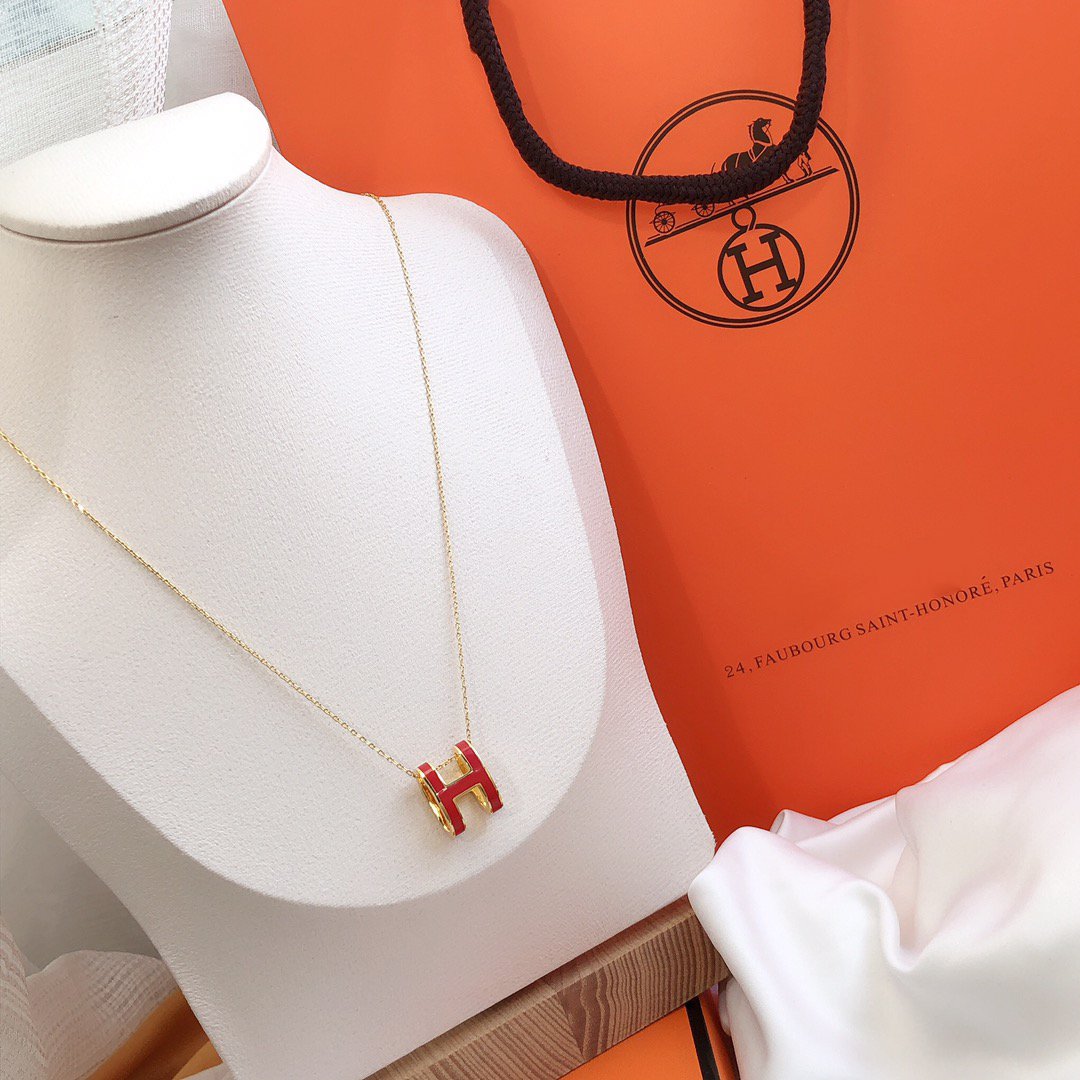 [✨Rose💎]HM CLIC RED ENAMEL GOLD NECKLACE
