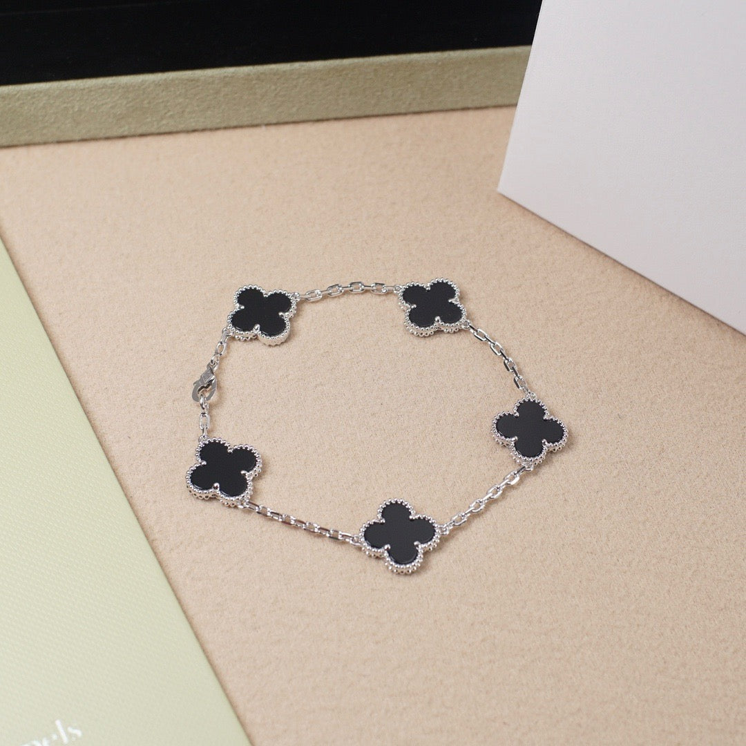 [✨Rose💎] CLOVER 5 MOTIF ONYXS BRACELET COLLECTION