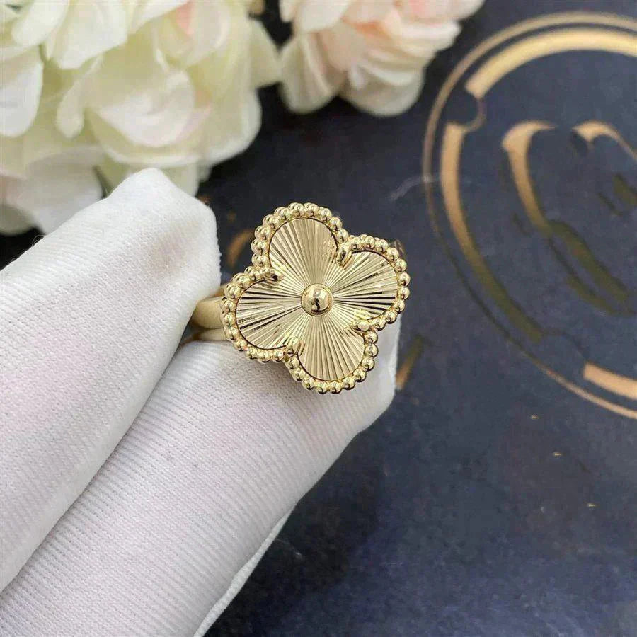 [✨Rose💎]CLOVER GOLD RING