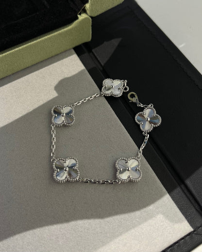 [✨Rose💎] CLOVER 5 MOTIF LASER BRACELET COLLECTION